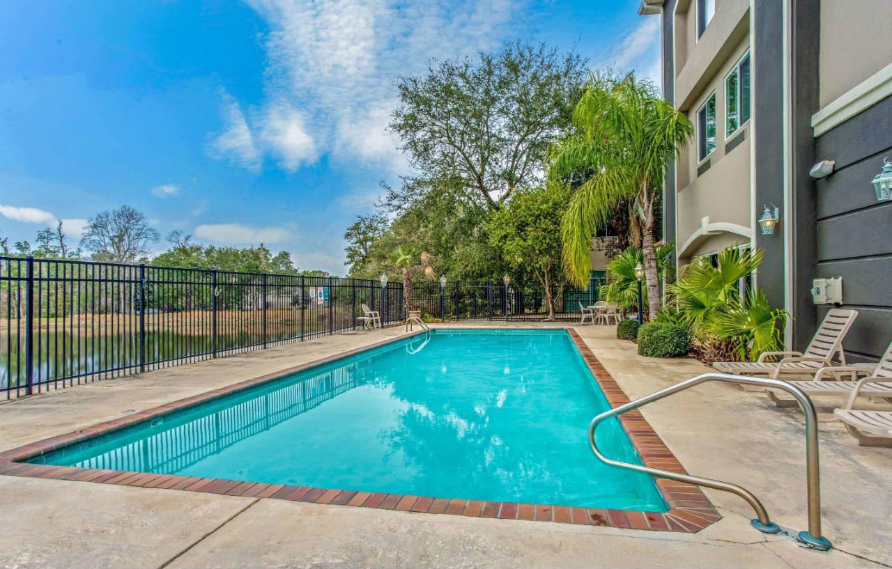 Hotel La Quinta By Wyndham Biloxi Extérieur photo