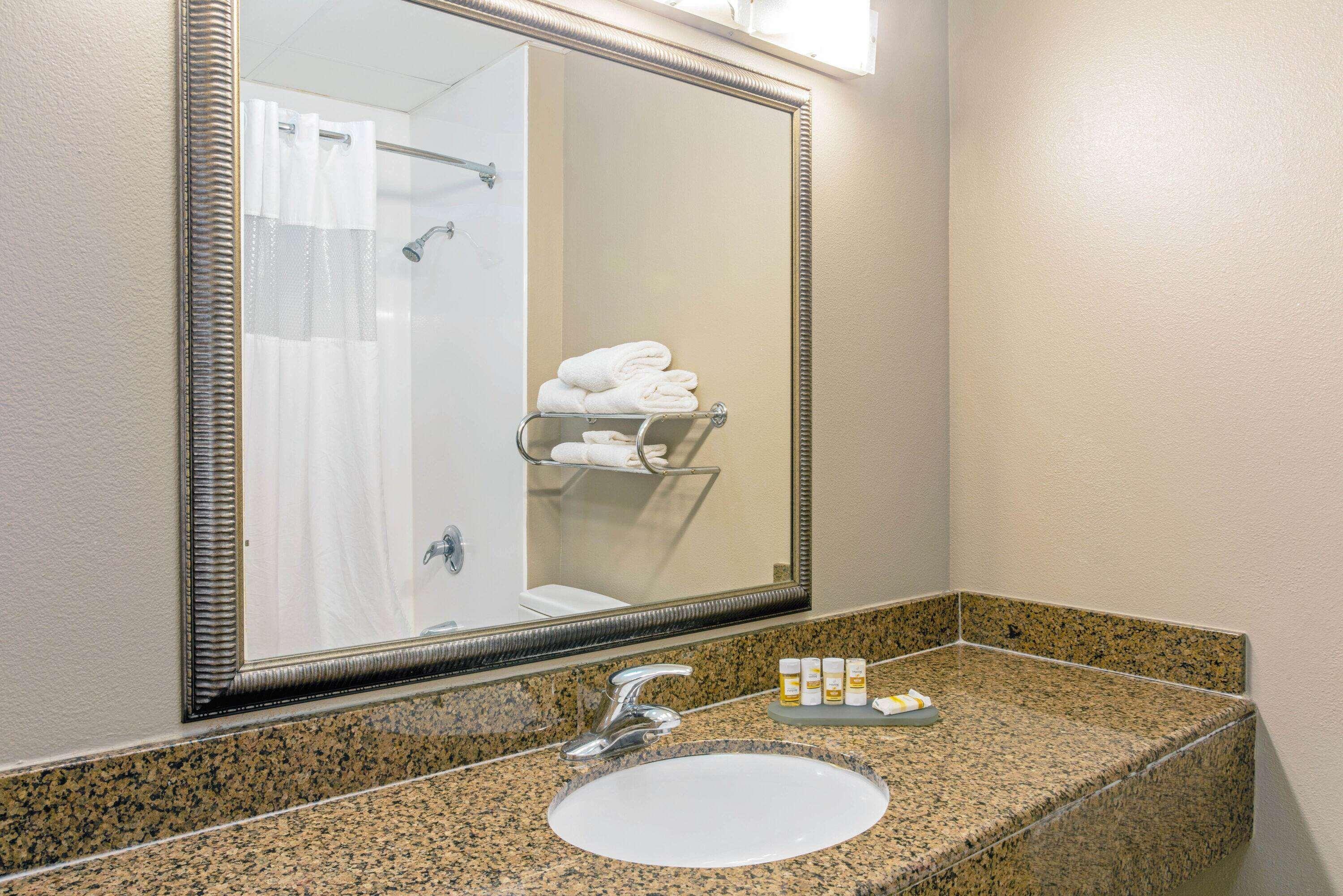 Hotel La Quinta By Wyndham Biloxi Extérieur photo